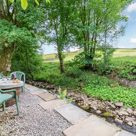 East Holiday home Thwaite